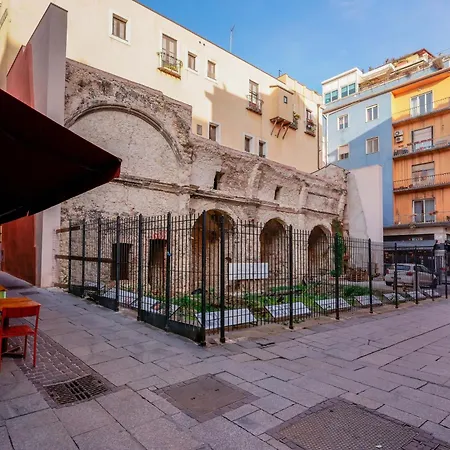Cagliari Magica Bellissimo Appartamento & Suite In Centro Exterior photo